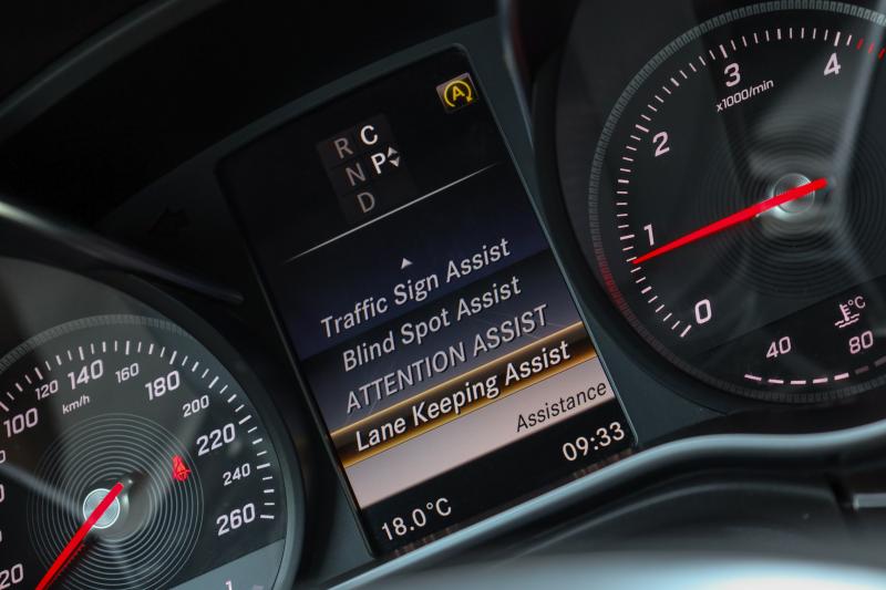 Mercedes-Benz - V250 - pic21