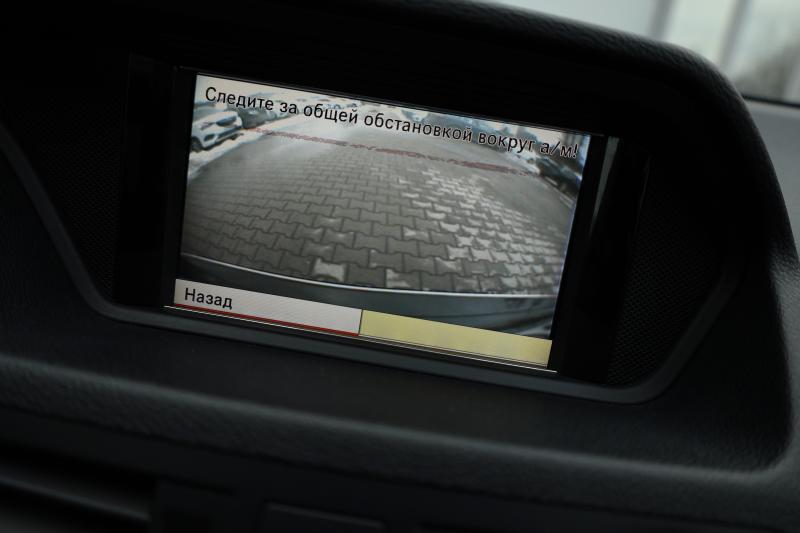 Mercedes-Benz - E350 - pic23
