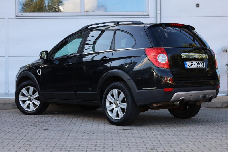 Chevrolet - Captiva - pic3