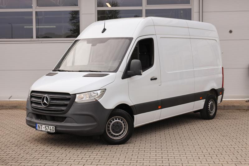 Mercedes-Benz - Sprinter - pic1