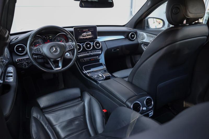 Mercedes-Benz - C350 - pic14