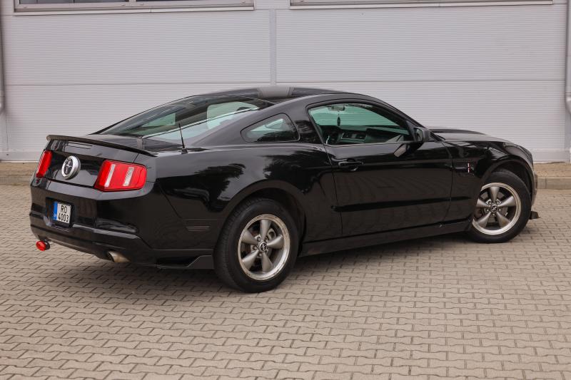 Ford - Mustang - pic8